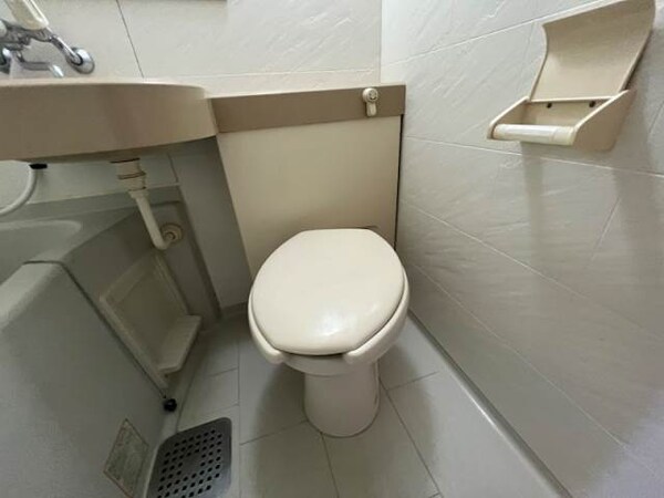 トイレ(同物件別部屋イメージ)