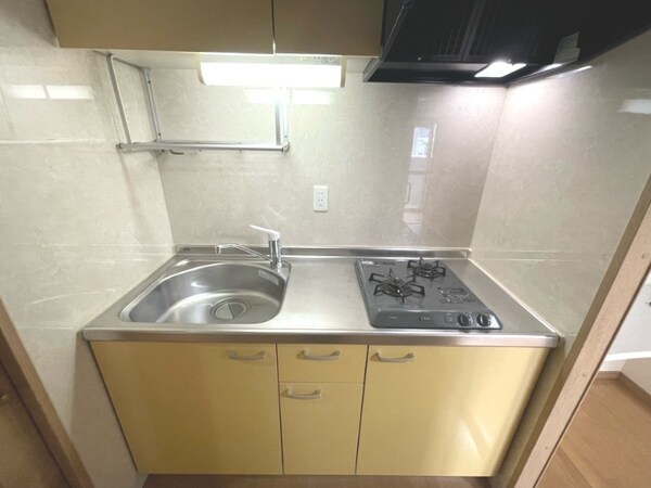 キッチン(同物件別部屋イメージ)