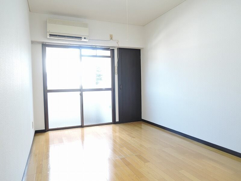 物件内観写真8　(別号室イメージ)