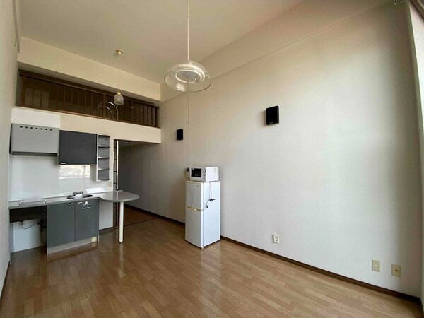 居室・リビング(別号室イメージ)