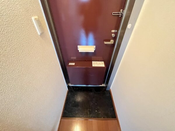 玄関(別号室イメージ)