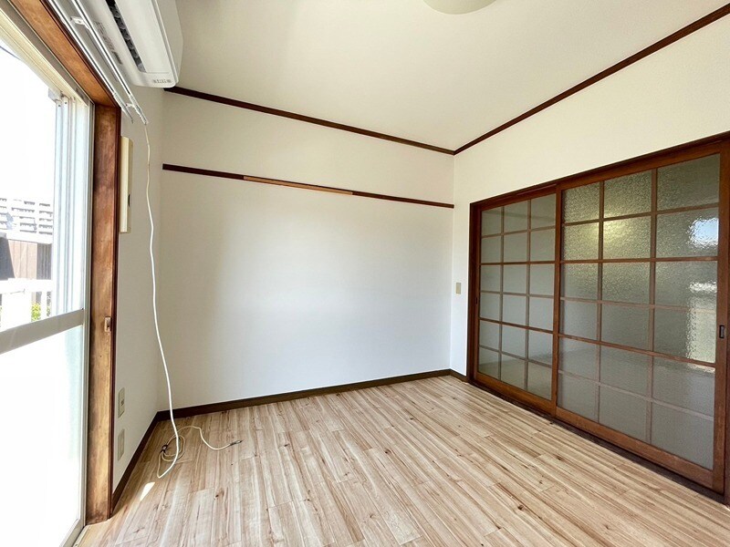 物件内観写真3　(別号室)