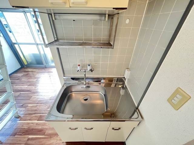 物件内観写真2　(写真は現状を優先します。)