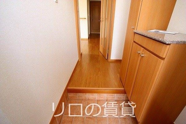 玄関(同型タイプ)