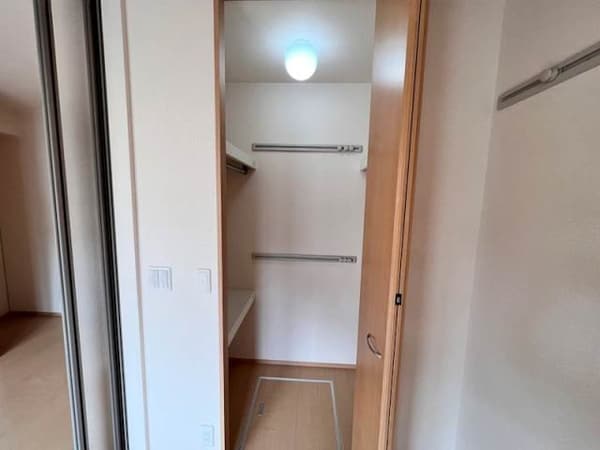 収納(同物件別部屋写真)