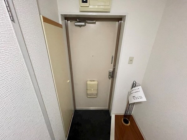 玄関(別号室イメージ)