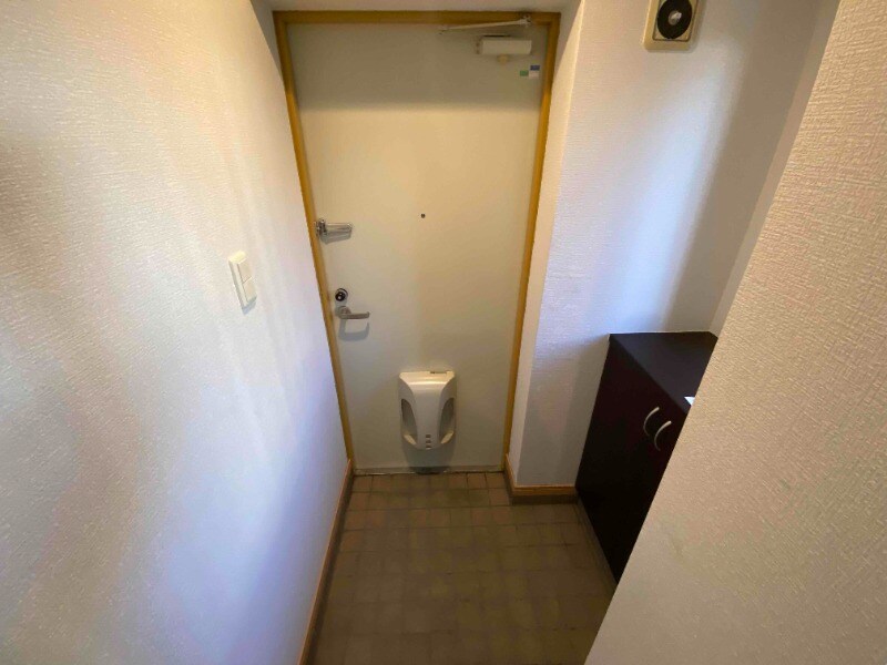 物件内観写真2　(別号室イメージ)