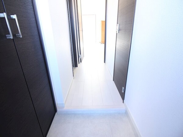 玄関(別号室イメージ)