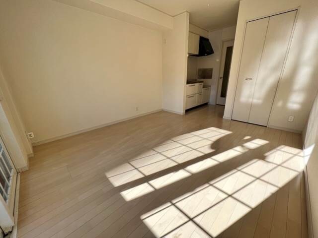 物件内観写真5　(同物件別部屋写真)