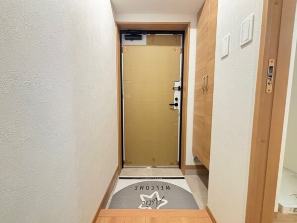 玄関(同仕様)