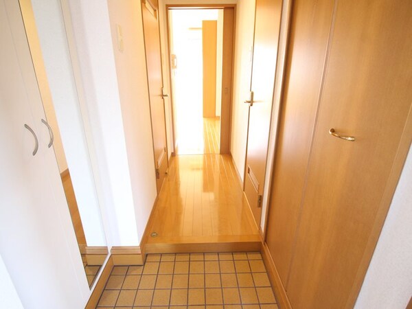 玄関(別号室イメージ)