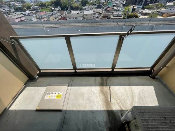 バルコニー(写真は現状を優先します。)