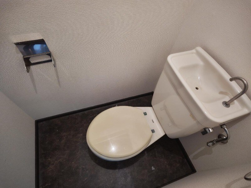 物件内観写真11　(別号室)