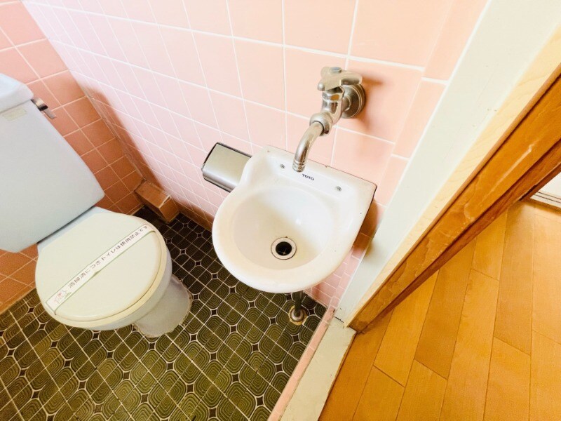 物件内観写真9　(リフォーム前)