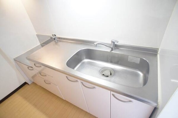 キッチン(同物件別部屋イメージ)