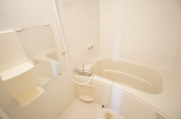 バス／シャワールーム等(同物件別部屋イメージ)