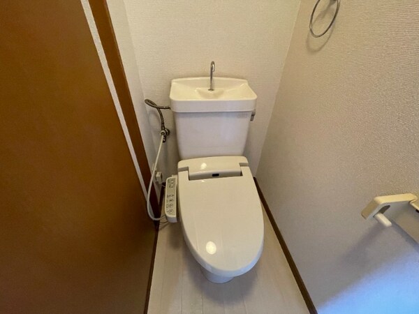 トイレ(別号室イメージ)