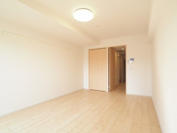 居室・リビング(別号室イメージ)