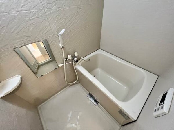 バス／シャワールーム等(同物件別部屋写真)