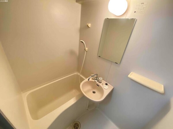 バス／シャワールーム等(別号室)