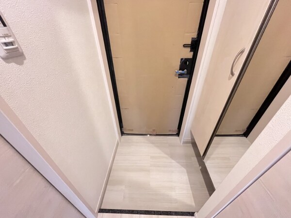 玄関(別号室イメージ)