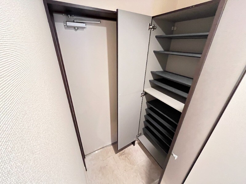 物件内観写真2　(別号室イメージ)