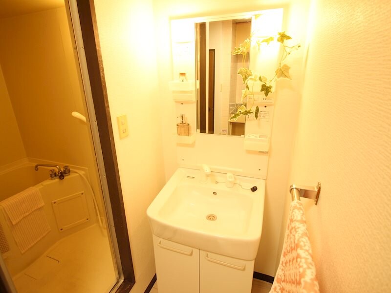 物件内観写真3　(別号室)