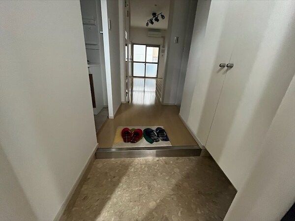 玄関(別号室イメージ)