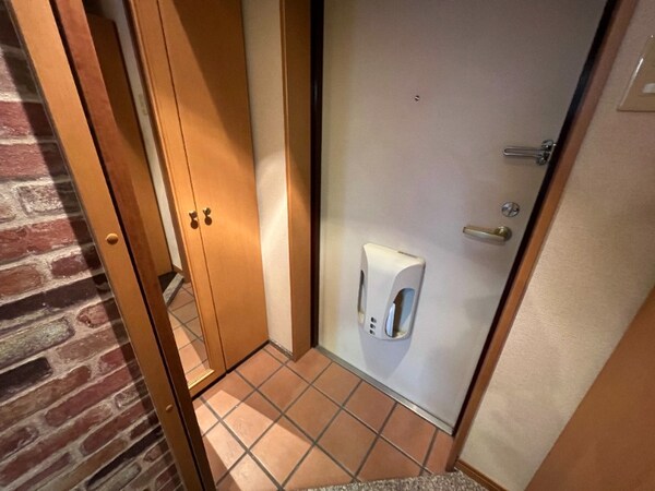 玄関(別号室イメージ)