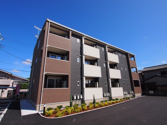 物件外観写真1　(外観)