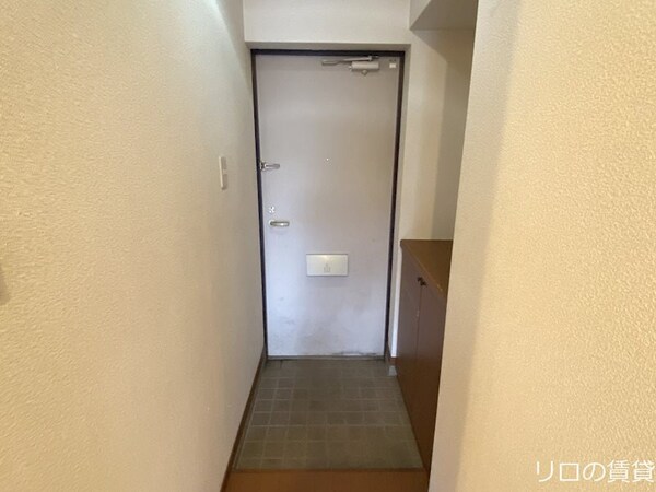 玄関(※別号室イメージ)