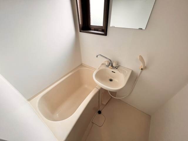 物件内観写真5　(別号室)