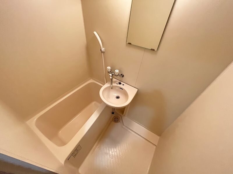 物件内観写真6　(別号室イメージ)