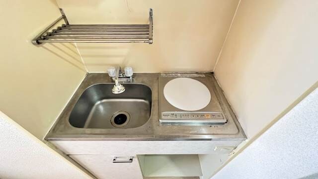 物件内観写真2　(写真は現状を優先します。別タイプ有。)