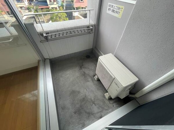 バルコニー(写真は現状を優先します。)