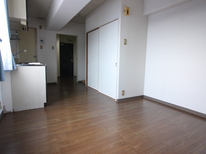 物件内観写真3　(同物件別部屋イメージ)