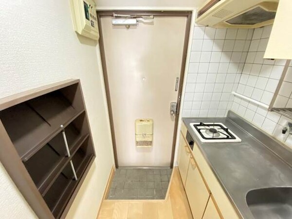 玄関(写真は現状を優先します。)