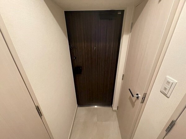 玄関(別号室イメージ)