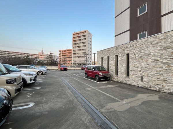 駐車場(駐車場)