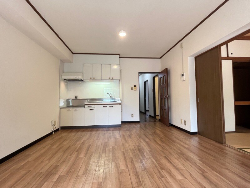 物件内観写真3　(別号室)