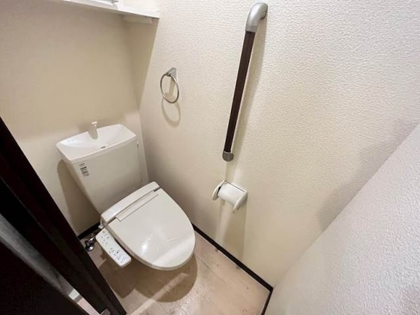 トイレ(別号室)