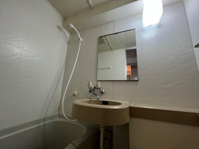 物件内観写真4　(写真は現状を優先します)