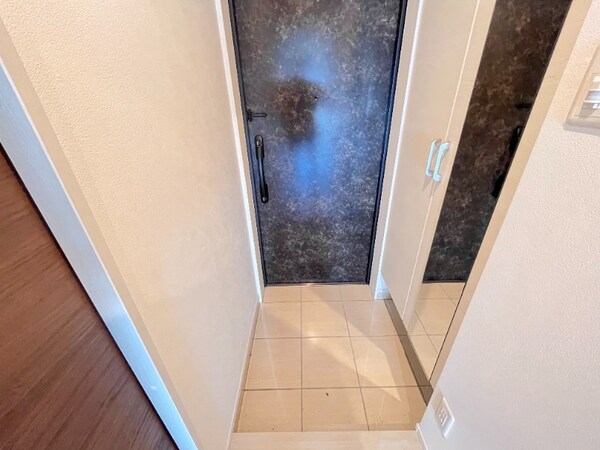 玄関(別号室イメージ)