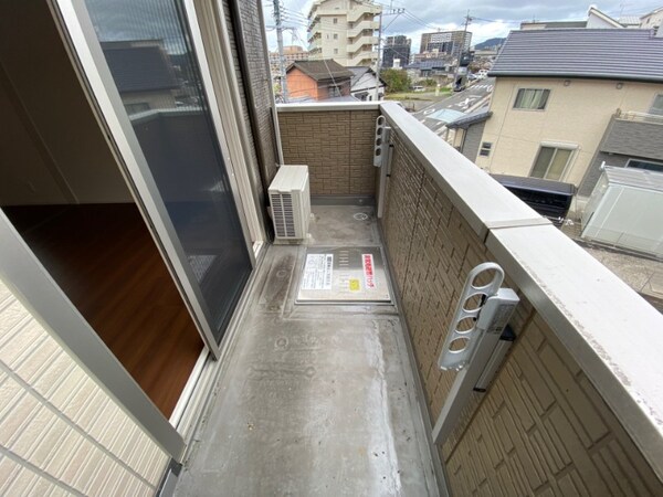 バルコニー(※他号室イメージ)