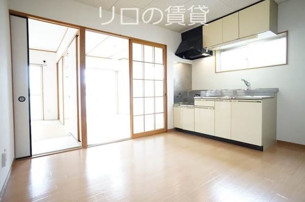 居室・リビング(別部屋写真)