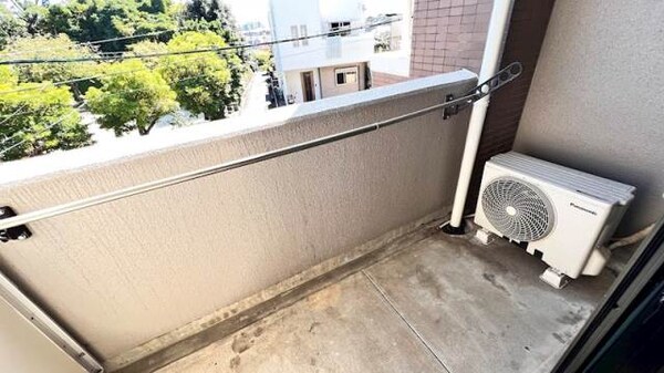 バルコニー(写真は現状を優先します。)