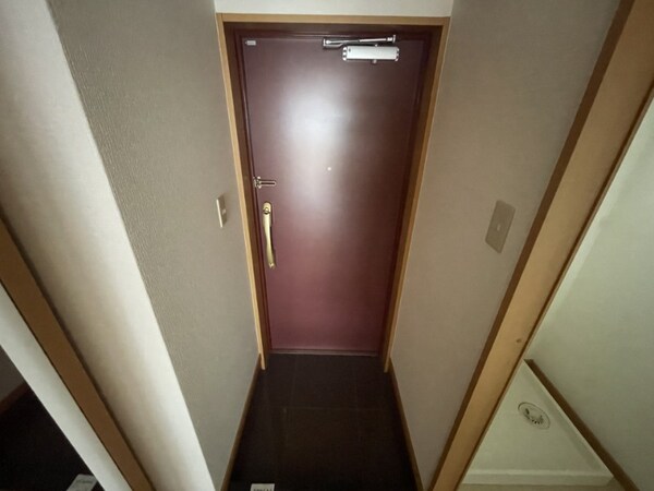 玄関(別号室イメージ)