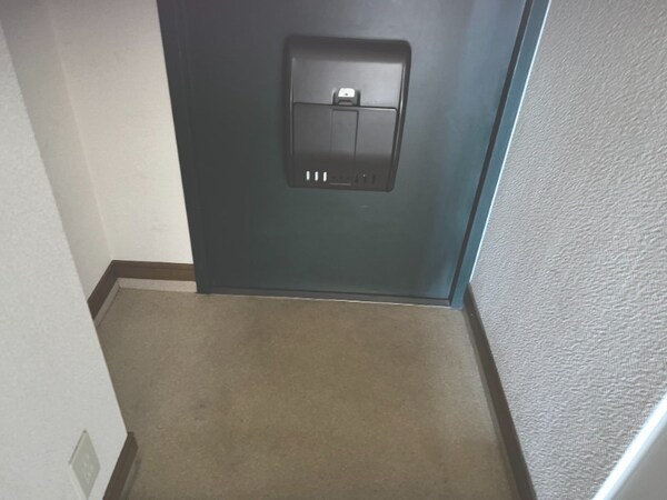 玄関(別号室イメージ)