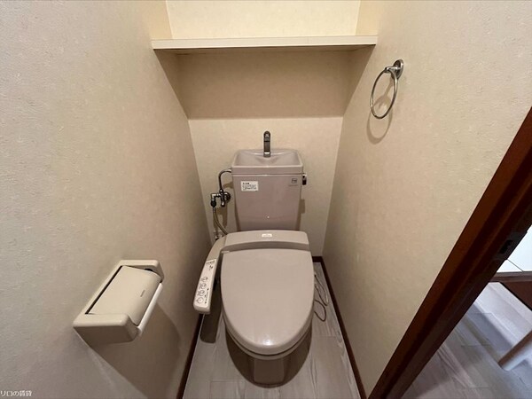 トイレ(別号室)