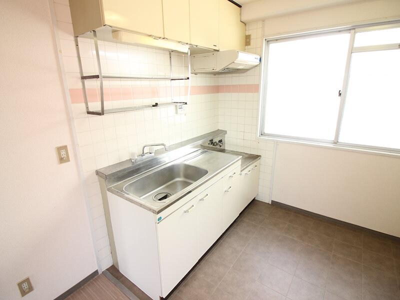 物件内観写真2　(別号室イメージ)